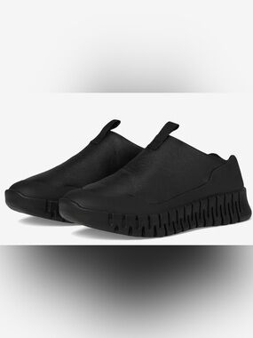 Ecco Black Slip-On Athletic Sneakers